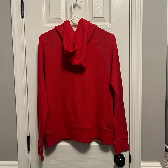 Large Red Waffle Knit long sleeve hooded shirt by Lady Food Locker - Picture 4 of 4